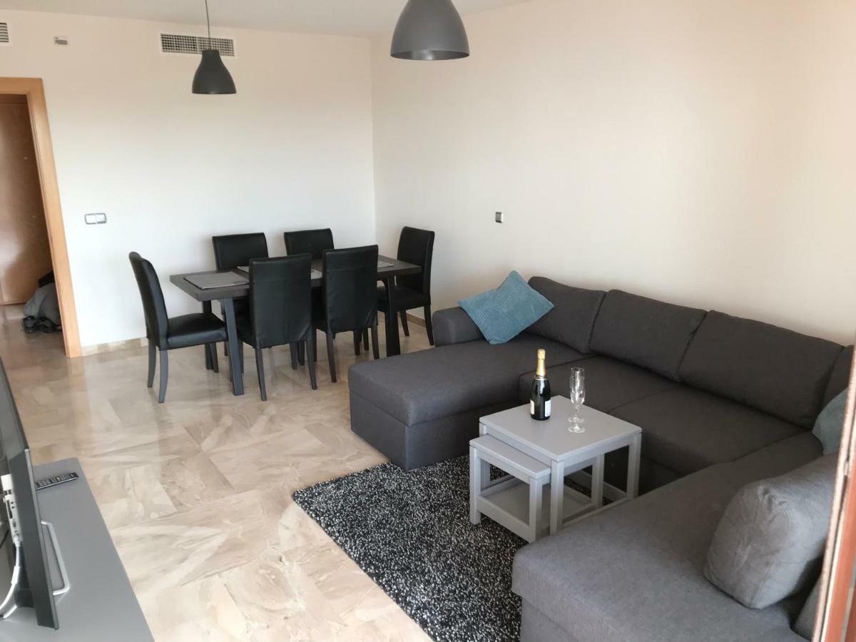 Luxury Apartment Set In Dona Julia Golf Course Касарес Экстерьер фото